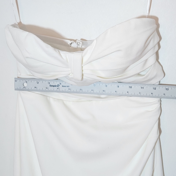 Lulus White Strapless Wedding Dress with Train NWT Size Small Flaws - Picture 11 of 11